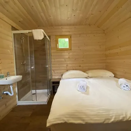 Glamping Mali Raj Dolenci